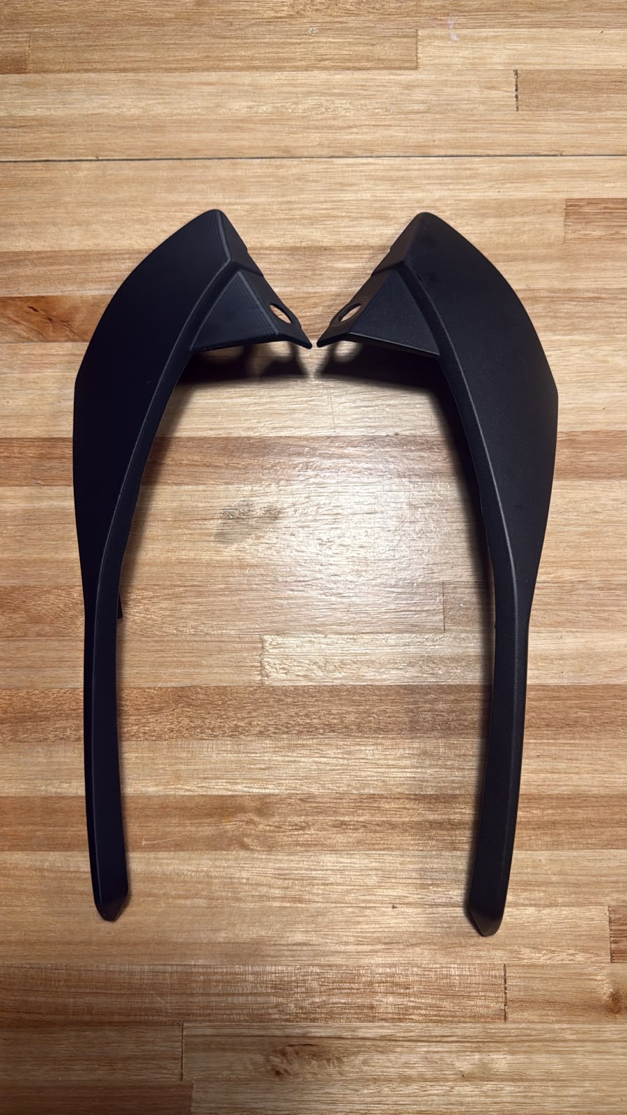 Par de piezas laterales para moto Yamaha, original y espejada, fabricadas en ASA